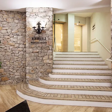 Marti La Perla (adults Only) Μαρμαρίς
