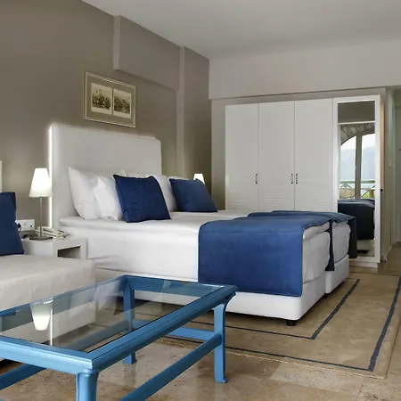 Marti La Perla (adults Only) Otel