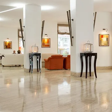 Marti La Perla (adults Only)