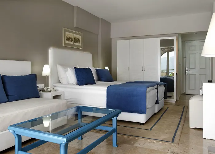 Marti La Perla (adults Only) Hotel